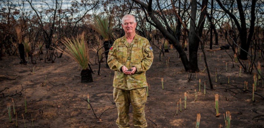 Mark Sexton supporting our military with bushfire relief